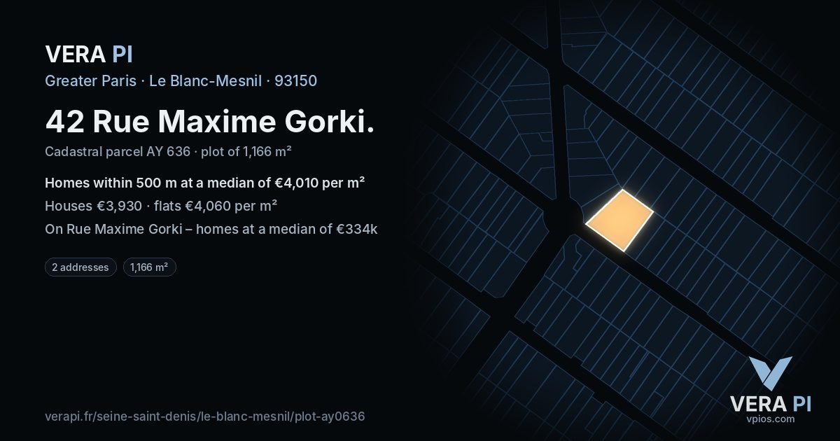 42 Rue Maxime Gorki, Le Blanc-Mesnil at night – the plot lit, the parcels around coloured by the prices near them
