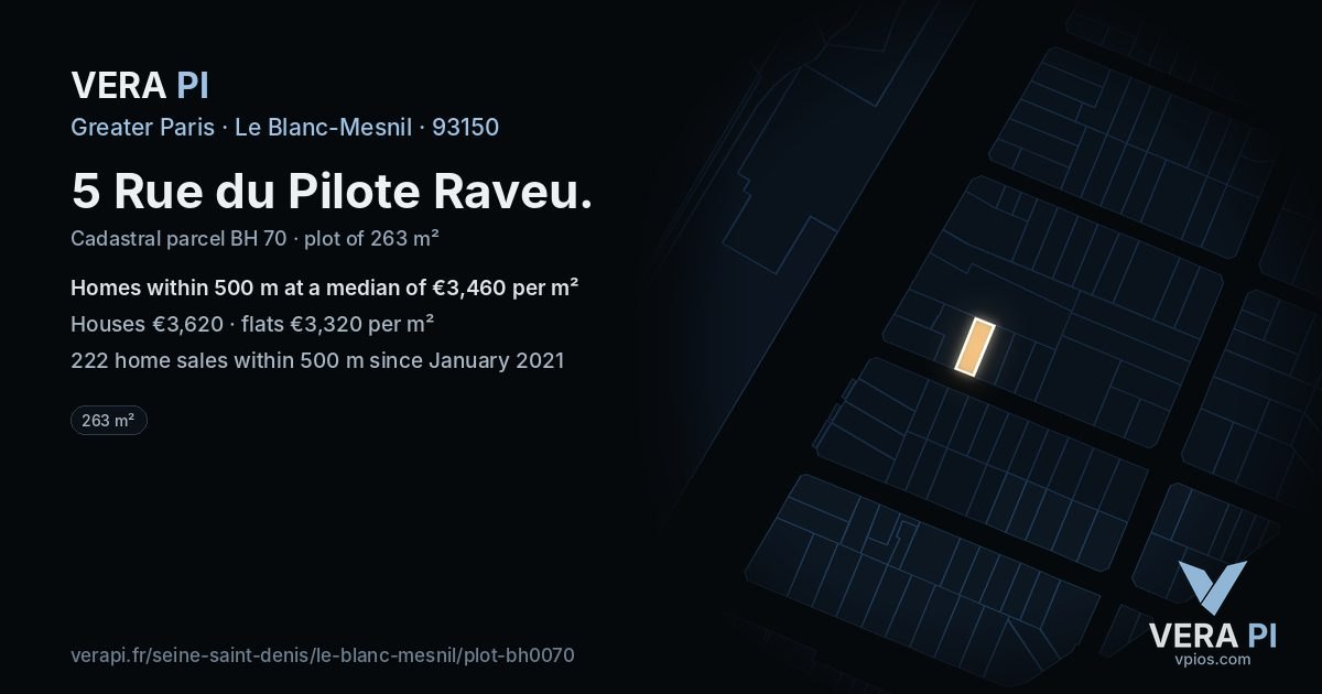 5 Rue du Pilote Raveu, Le Blanc-Mesnil at night – the plot lit, the parcels around coloured by the prices near them