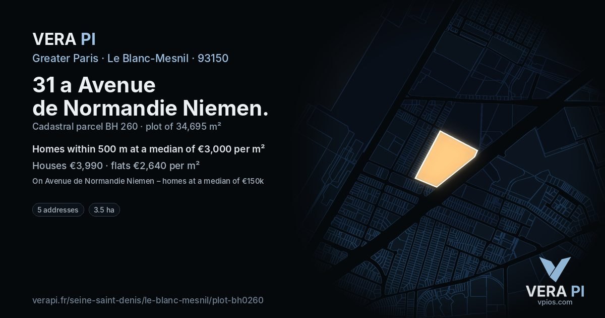 31 a Avenue de Normandie Niemen, Le Blanc-Mesnil at night – the plot lit, the parcels around coloured by the prices near them
