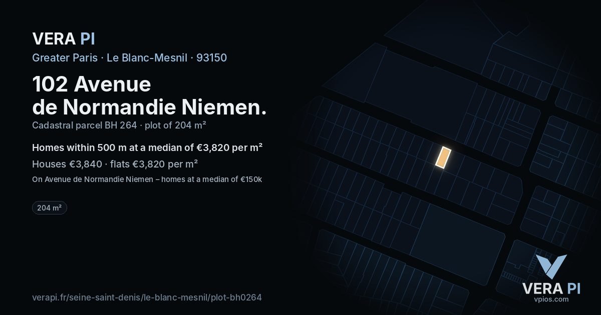 102 Avenue de Normandie Niemen, Le Blanc-Mesnil at night – the plot lit, the parcels around coloured by the prices near them