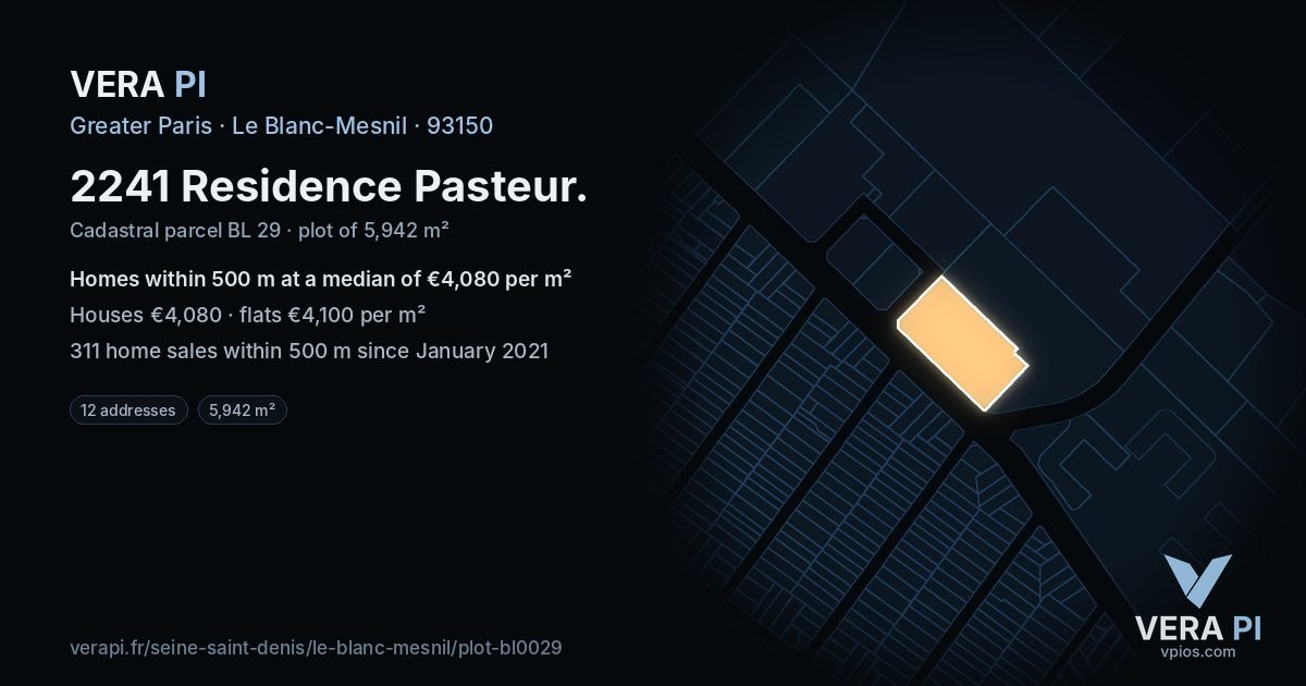 2241 Residence Pasteur, Le Blanc-Mesnil at night – the plot lit, the parcels around coloured by the prices near them