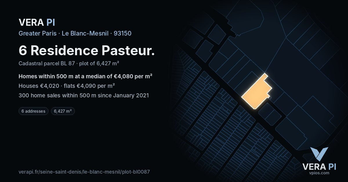 6 Residence Pasteur, Le Blanc-Mesnil at night – the plot lit, the parcels around coloured by the prices near them