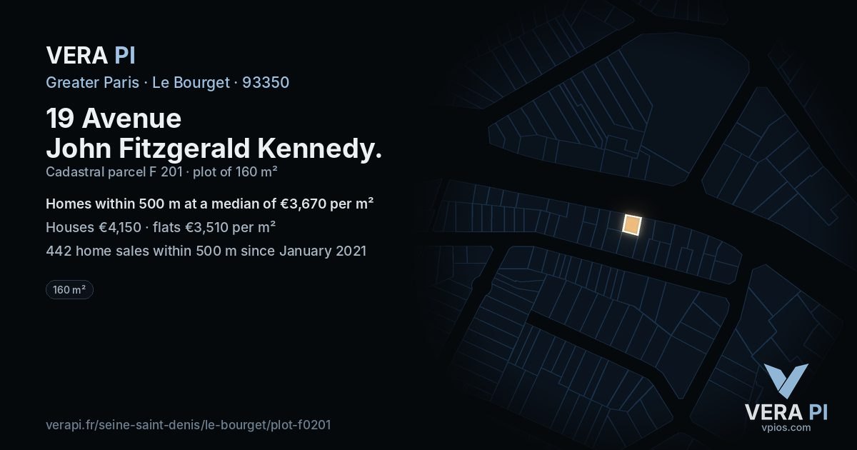 19 Avenue John Fitzgerald Kennedy, Le Bourget at night – the plot lit, the parcels around coloured by the prices near them