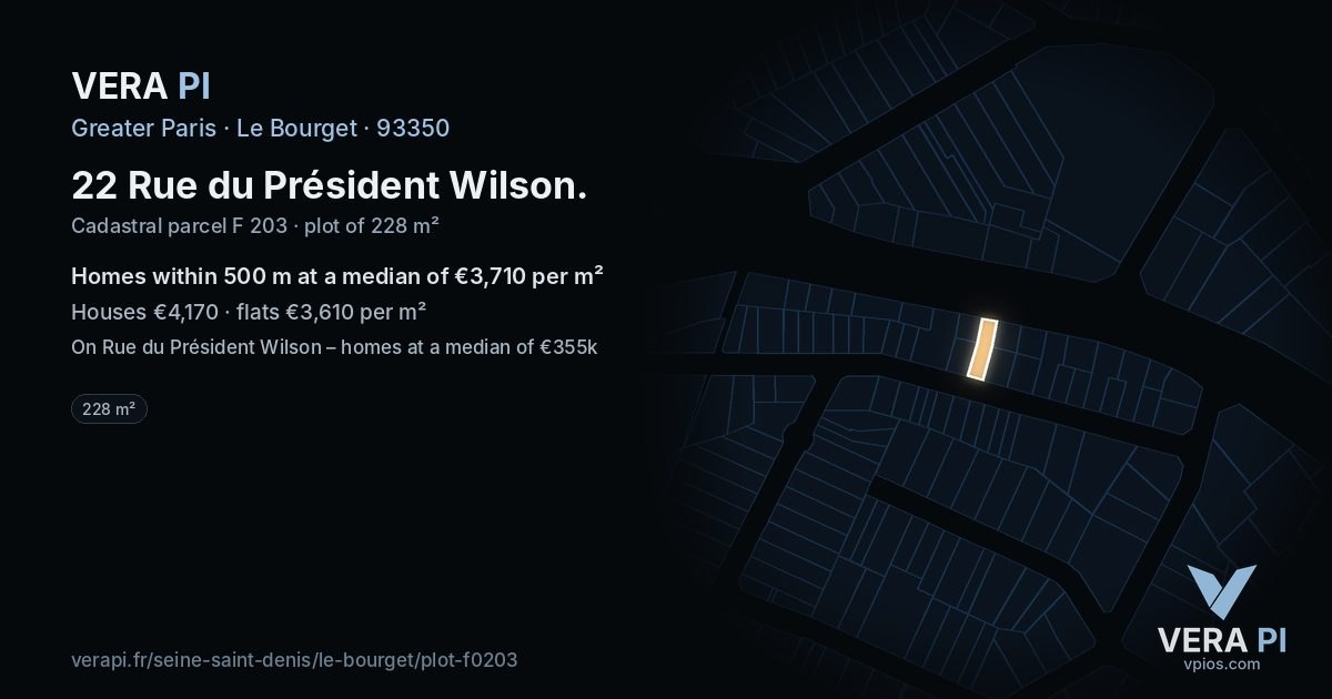 22 Rue du Président Wilson, Le Bourget at night – the plot lit, the parcels around coloured by the prices near them