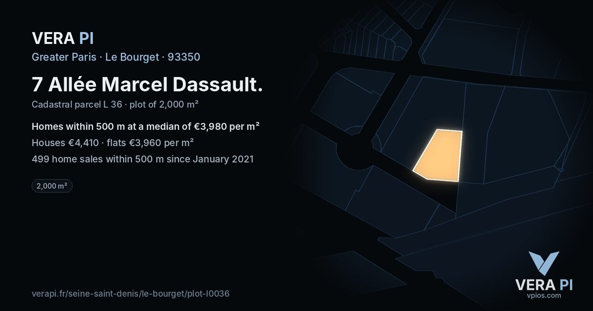 7 Allée Marcel Dassault, Le Bourget at night – the plot lit, the parcels around coloured by the prices near them