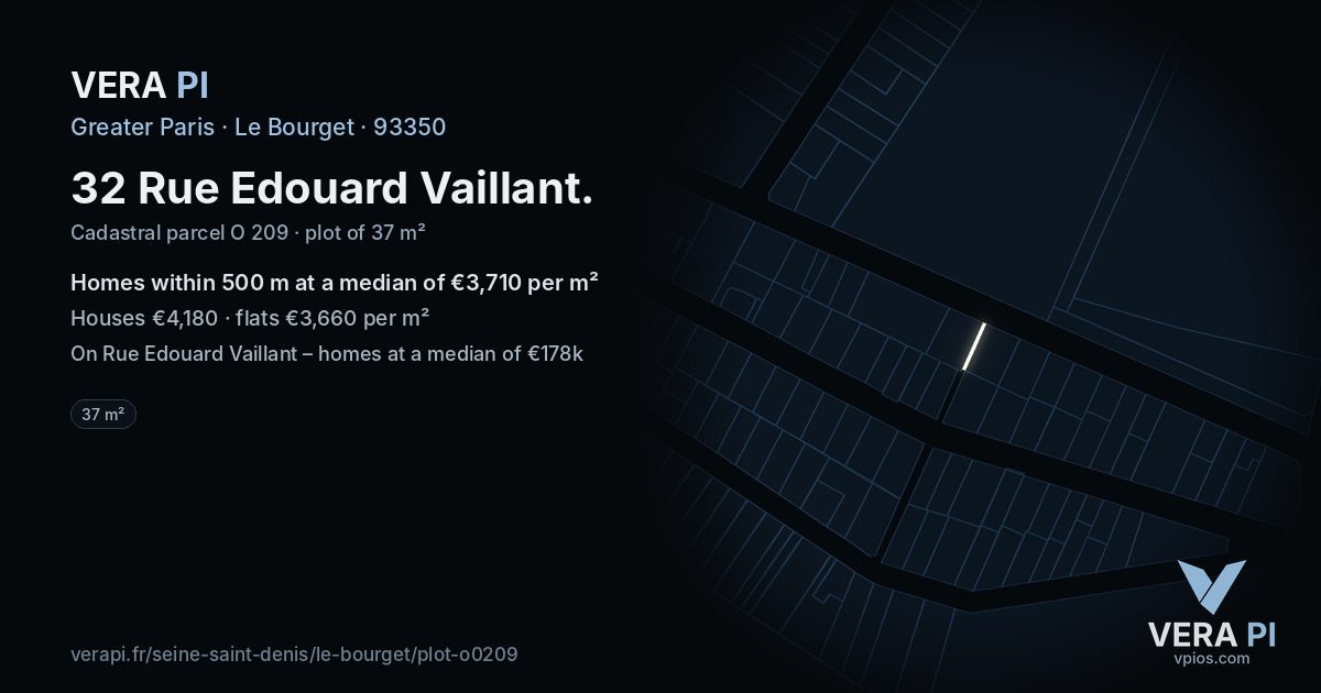 32 Rue Edouard Vaillant, Le Bourget at night – the plot lit, the parcels around coloured by the prices near them