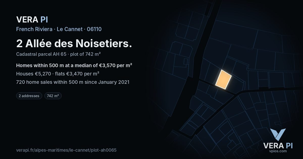 2 Allée des Noisetiers, Le Cannet at night – the plot lit, the parcels around coloured by the prices near them