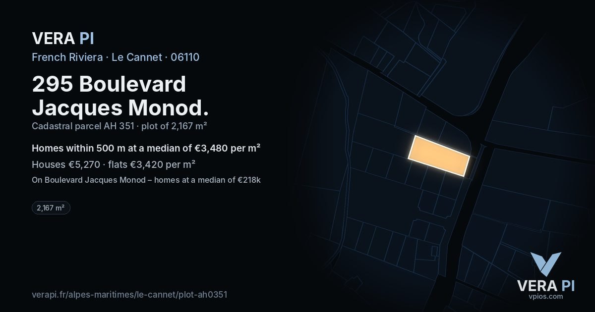 295 Boulevard Jacques Monod, Le Cannet at night – the plot lit, the parcels around coloured by the prices near them
