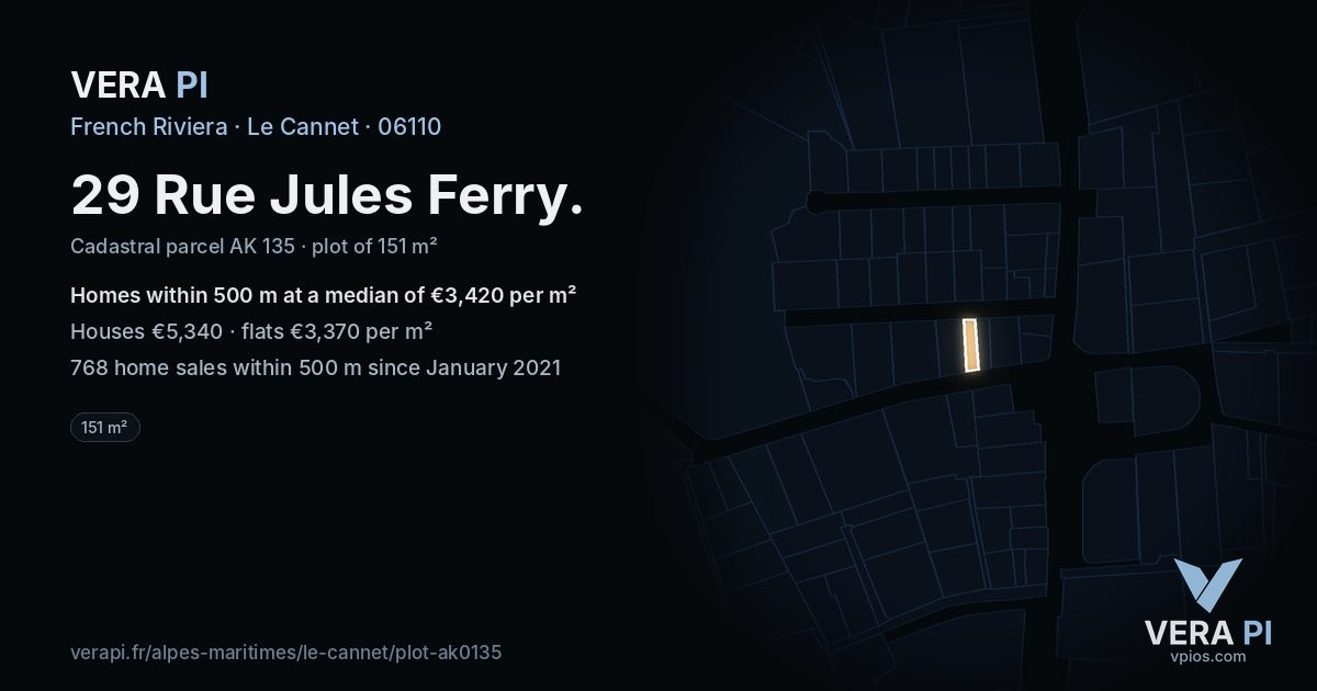 29 Rue Jules Ferry, Le Cannet at night – the plot lit, the parcels around coloured by the prices near them