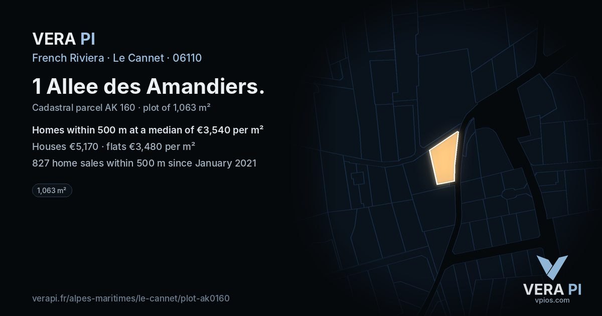 1 Allee des Amandiers, Le Cannet at night – the plot lit, the parcels around coloured by the prices near them