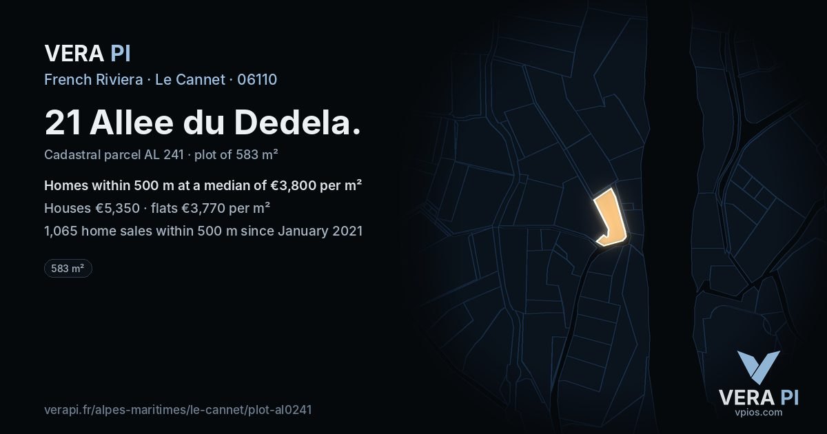 21 Allee du Dedela, Le Cannet at night – the plot lit, the parcels around coloured by the prices near them