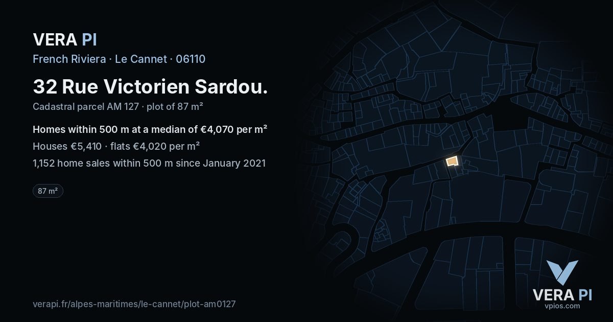 32 Rue Victorien Sardou, Le Cannet at night – the plot lit, the parcels around coloured by the prices near them