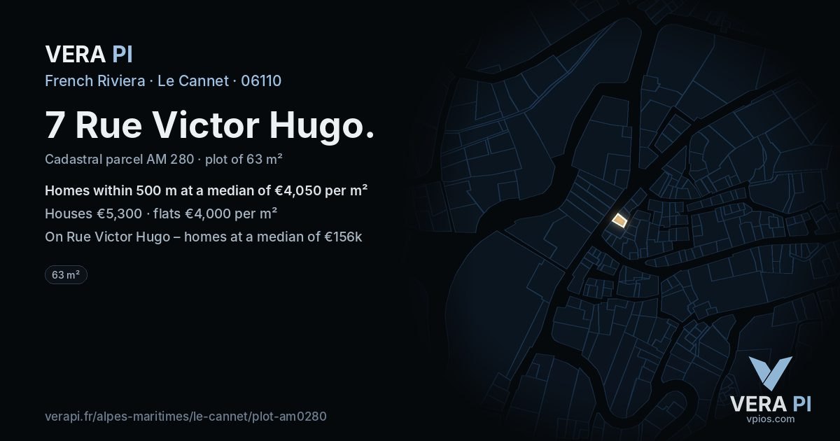 7 Rue Victor Hugo, Le Cannet at night – the plot lit, the parcels around coloured by the prices near them