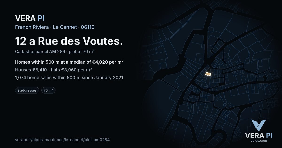 12 a Rue des Voutes, Le Cannet at night – the plot lit, the parcels around coloured by the prices near them