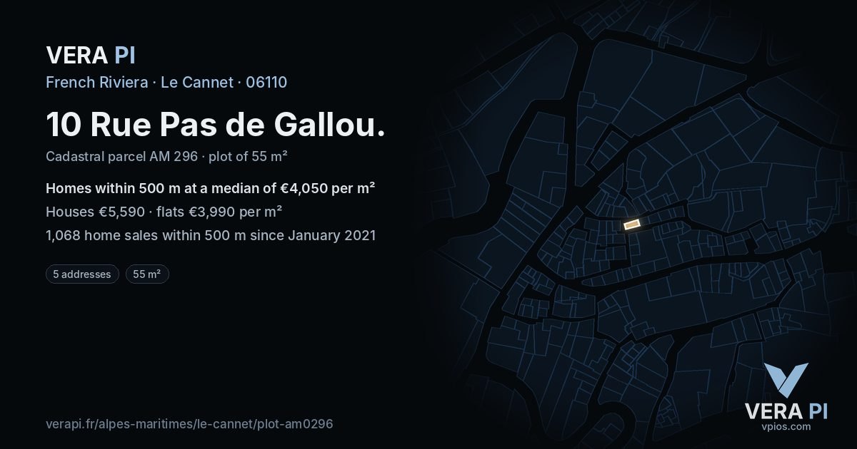 10 Rue Pas de Gallou, Le Cannet at night – the plot lit, the parcels around coloured by the prices near them
