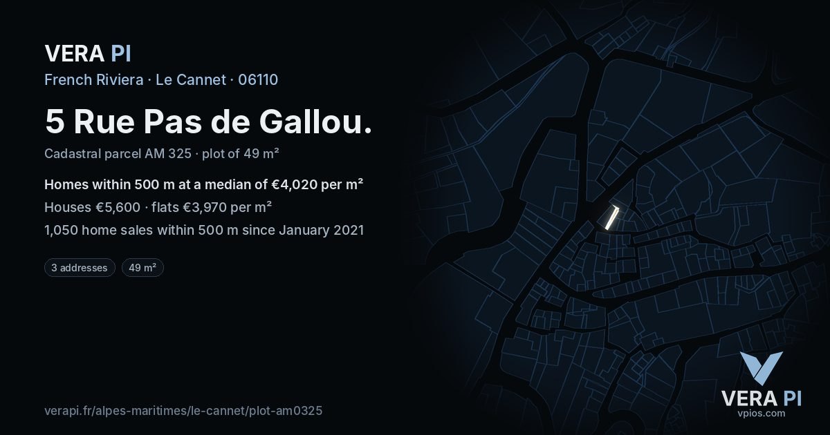 5 Rue Pas de Gallou, Le Cannet at night – the plot lit, the parcels around coloured by the prices near them