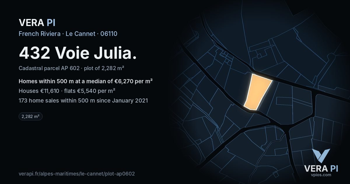 432 Voie Julia, Le Cannet at night – the plot lit, the parcels around coloured by the prices near them