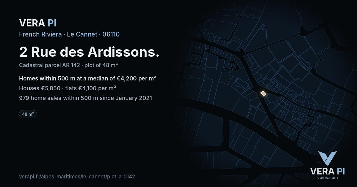 2 Rue des Ardissons, Le Cannet at night – the plot lit, the parcels around coloured by the prices near them