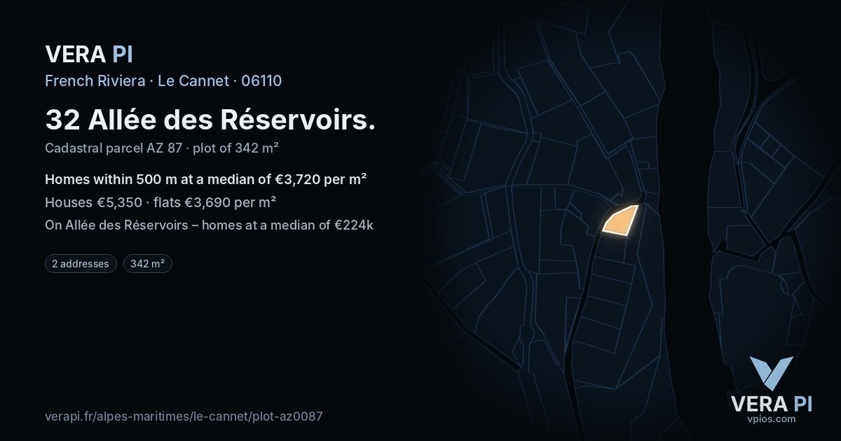 32 Allée des Réservoirs, Le Cannet at night – the plot lit, the parcels around coloured by the prices near them