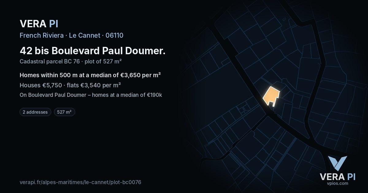 42 bis Boulevard Paul Doumer, Le Cannet at night – the plot lit, the parcels around coloured by the prices near them