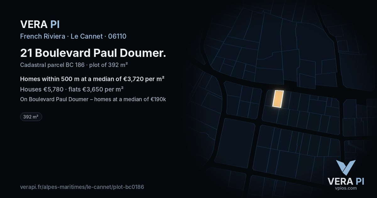 21 Boulevard Paul Doumer, Le Cannet at night – the plot lit, the parcels around coloured by the prices near them