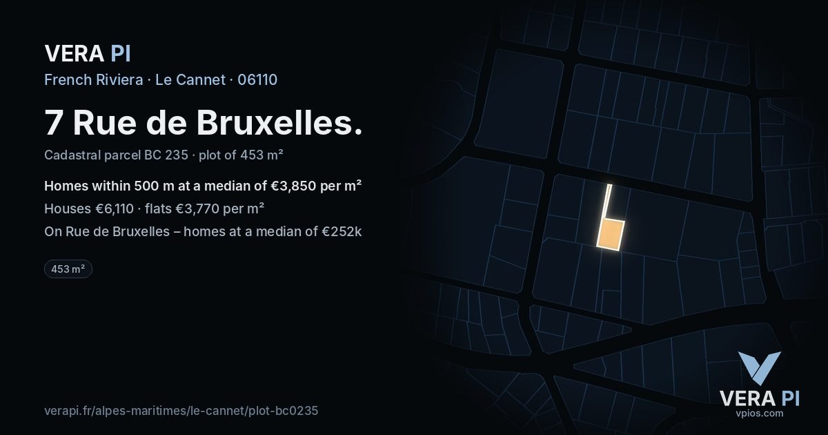 7 Rue de Bruxelles, Le Cannet at night – the plot lit, the parcels around coloured by the prices near them