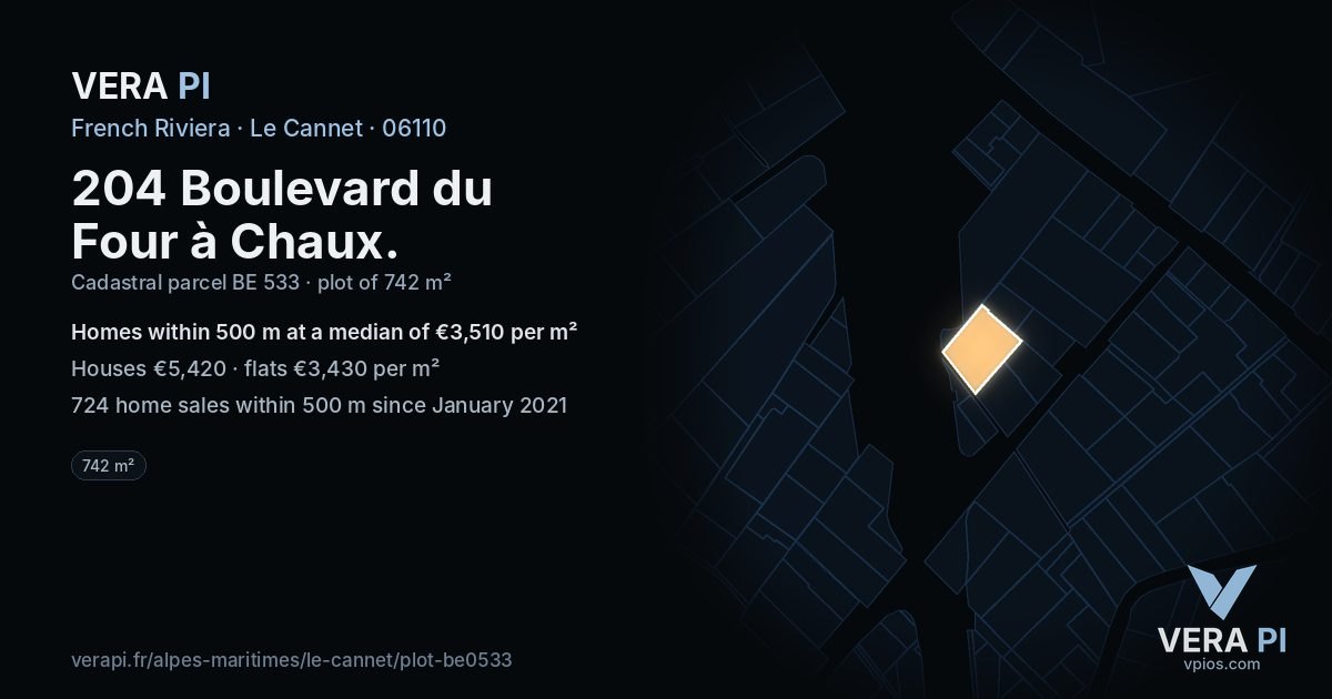 204 Boulevard du Four à Chaux, Le Cannet at night – the plot lit, the parcels around coloured by the prices near them