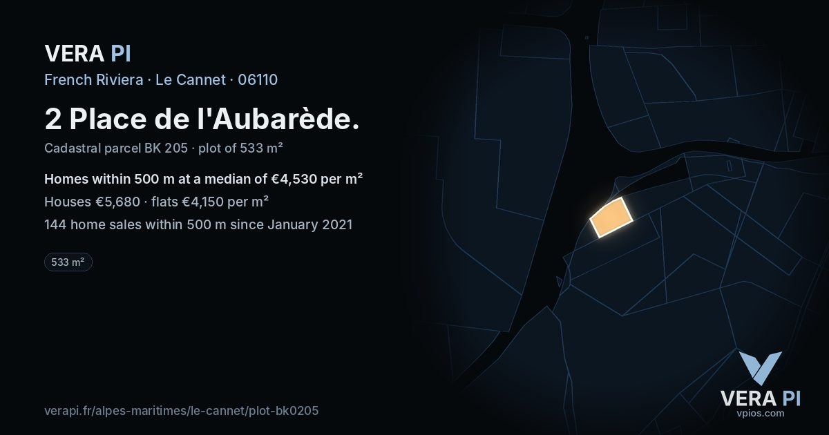 2 Place de l'Aubarède, Le Cannet at night – the plot lit, the parcels around coloured by the prices near them