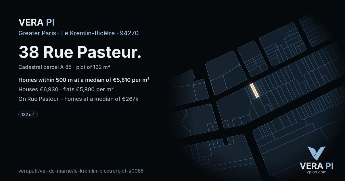 38 Rue Pasteur, Le Kremlin-Bicêtre at night – the plot lit, the parcels around coloured by the prices near them