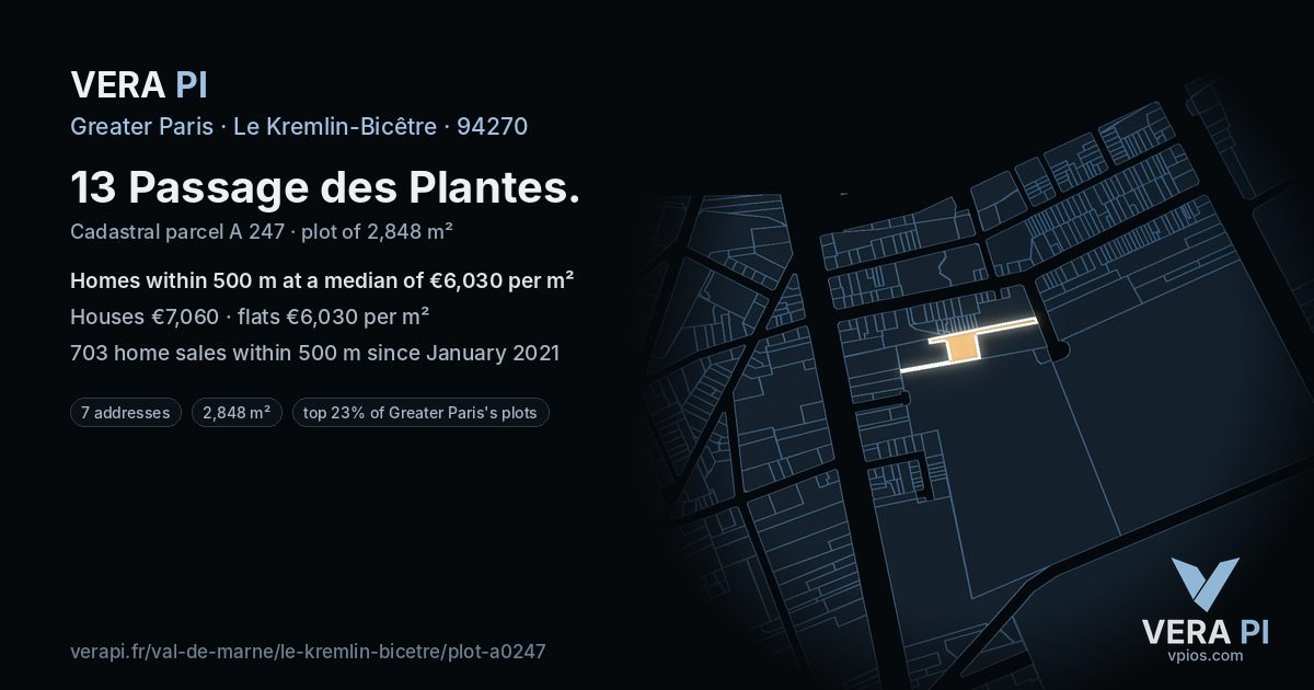 13 Passage des Plantes, Le Kremlin-Bicêtre at night – the plot lit, the parcels around coloured by the prices near them