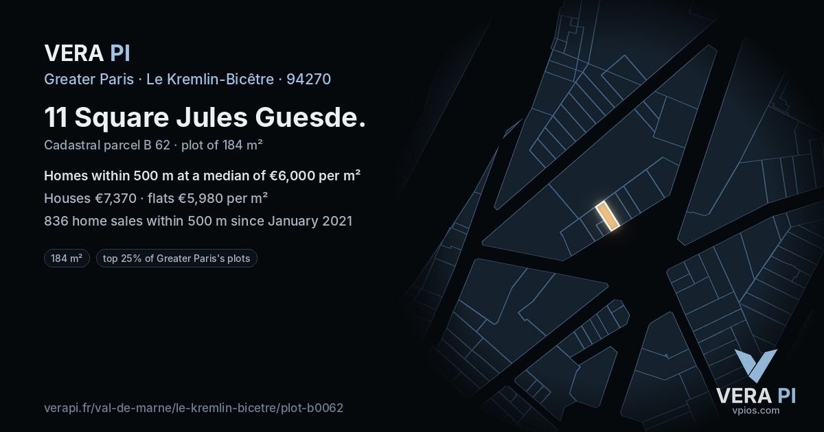 11 Square Jules Guesde, Le Kremlin-Bicêtre at night – the plot lit, the parcels around coloured by the prices near them