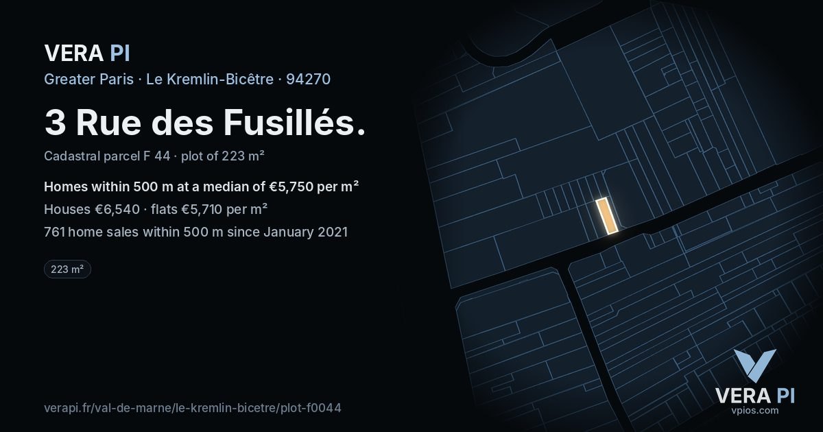 3 Rue des Fusillés, Le Kremlin-Bicêtre at night – the plot lit, the parcels around coloured by the prices near them