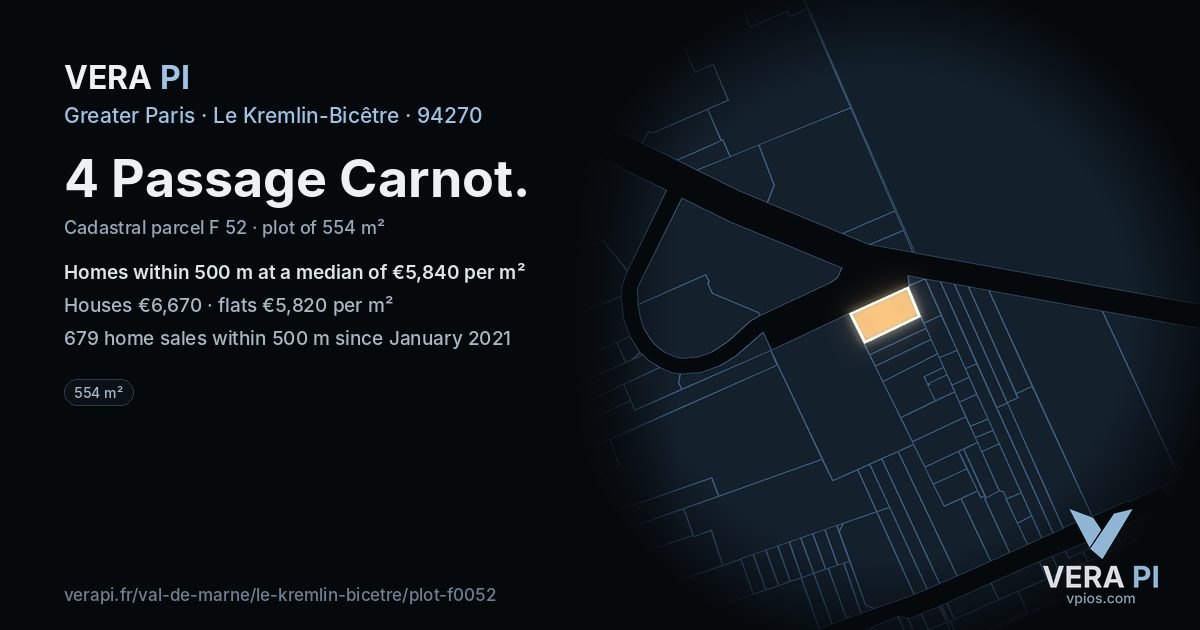 4 Passage Carnot, Le Kremlin-Bicêtre at night – the plot lit, the parcels around coloured by the prices near them
