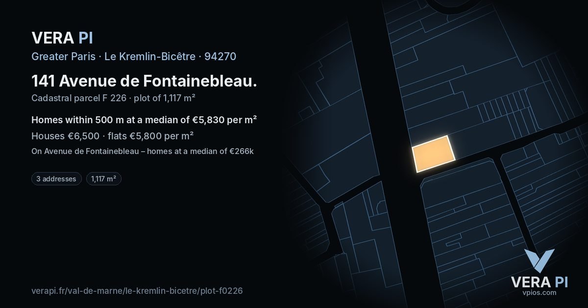 141 Avenue de Fontainebleau, Le Kremlin-Bicêtre at night – the plot lit, the parcels around coloured by the prices near them