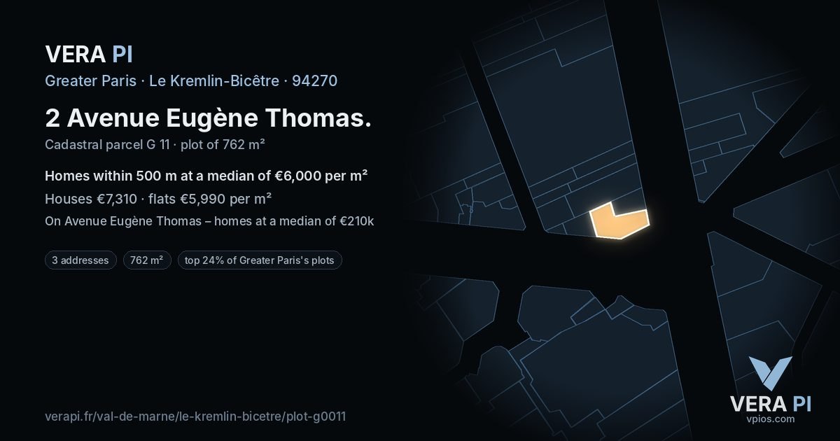 2 Avenue Eugène Thomas, Le Kremlin-Bicêtre at night – the plot lit, the parcels around coloured by the prices near them