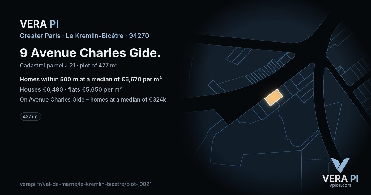 9 Avenue Charles Gide, Le Kremlin-Bicêtre at night – the plot lit, the parcels around coloured by the prices near them