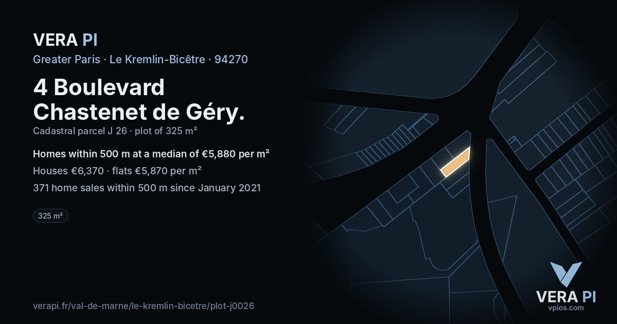 4 Boulevard Chastenet de Géry, Le Kremlin-Bicêtre at night – the plot lit, the parcels around coloured by the prices near them