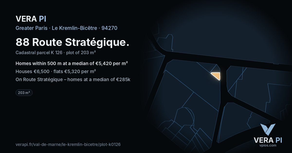 88 Route Stratégique, Le Kremlin-Bicêtre at night – the plot lit, the parcels around coloured by the prices near them