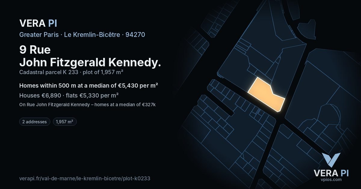 9 Rue John Fitzgerald Kennedy, Le Kremlin-Bicêtre at night – the plot lit, the parcels around coloured by the prices near them