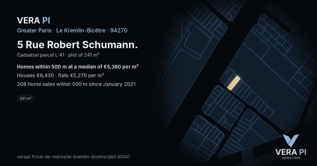 5 Rue Robert Schumann, Le Kremlin-Bicêtre at night – the plot lit, the parcels around coloured by the prices near them