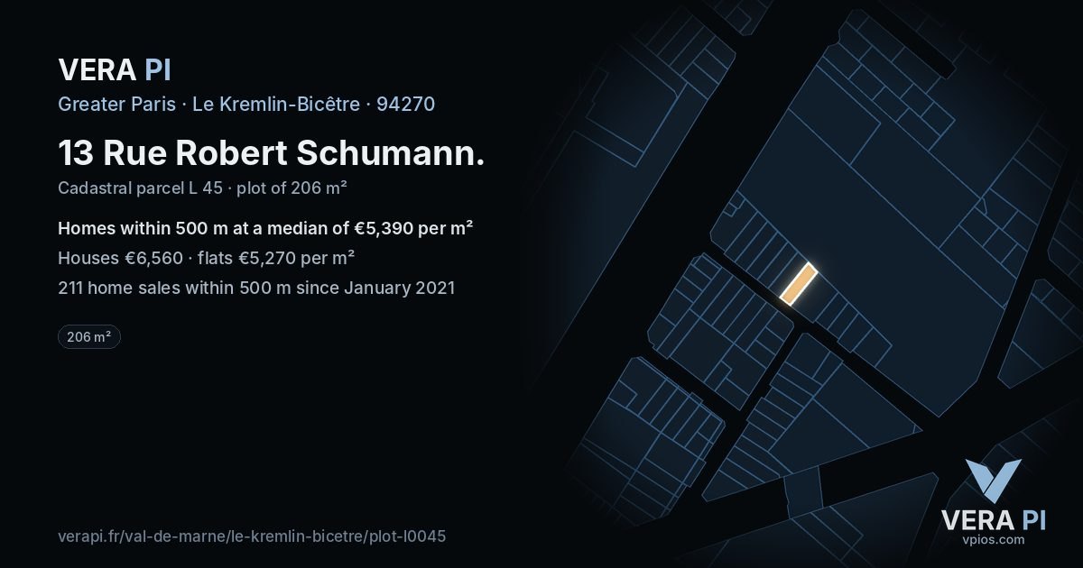 13 Rue Robert Schumann, Le Kremlin-Bicêtre at night – the plot lit, the parcels around coloured by the prices near them