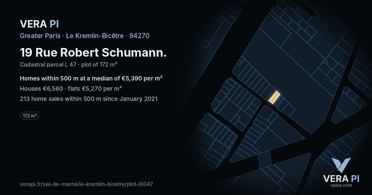 19 Rue Robert Schumann, Le Kremlin-Bicêtre at night – the plot lit, the parcels around coloured by the prices near them