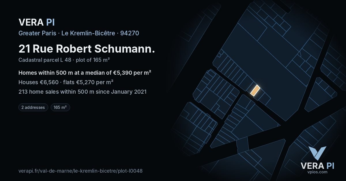 21 Rue Robert Schumann, Le Kremlin-Bicêtre at night – the plot lit, the parcels around coloured by the prices near them