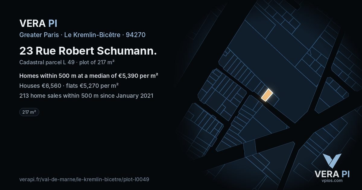 23 Rue Robert Schumann, Le Kremlin-Bicêtre at night – the plot lit, the parcels around coloured by the prices near them