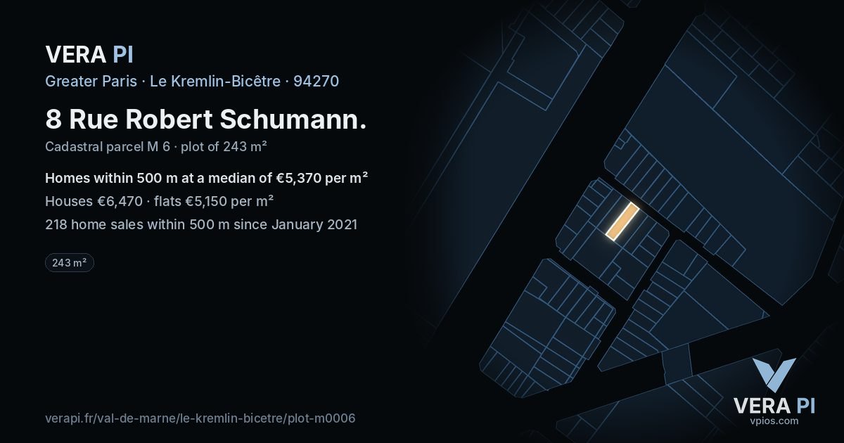 8 Rue Robert Schumann, Le Kremlin-Bicêtre at night – the plot lit, the parcels around coloured by the prices near them