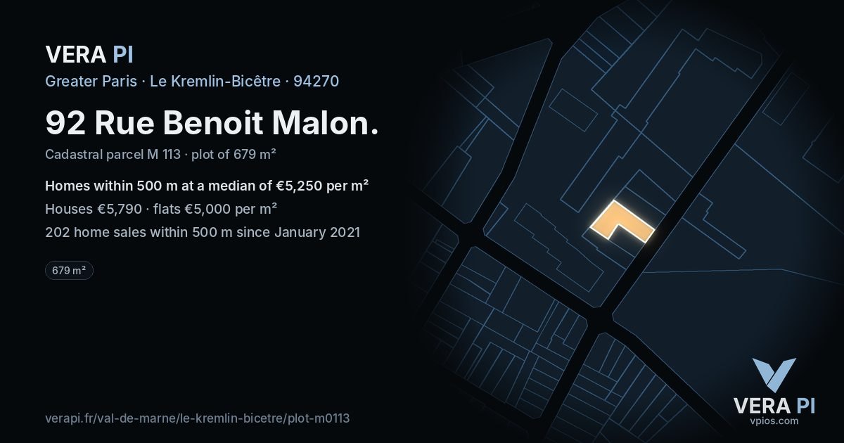 92 Rue Benoit Malon, Le Kremlin-Bicêtre at night – the plot lit, the parcels around coloured by the prices near them