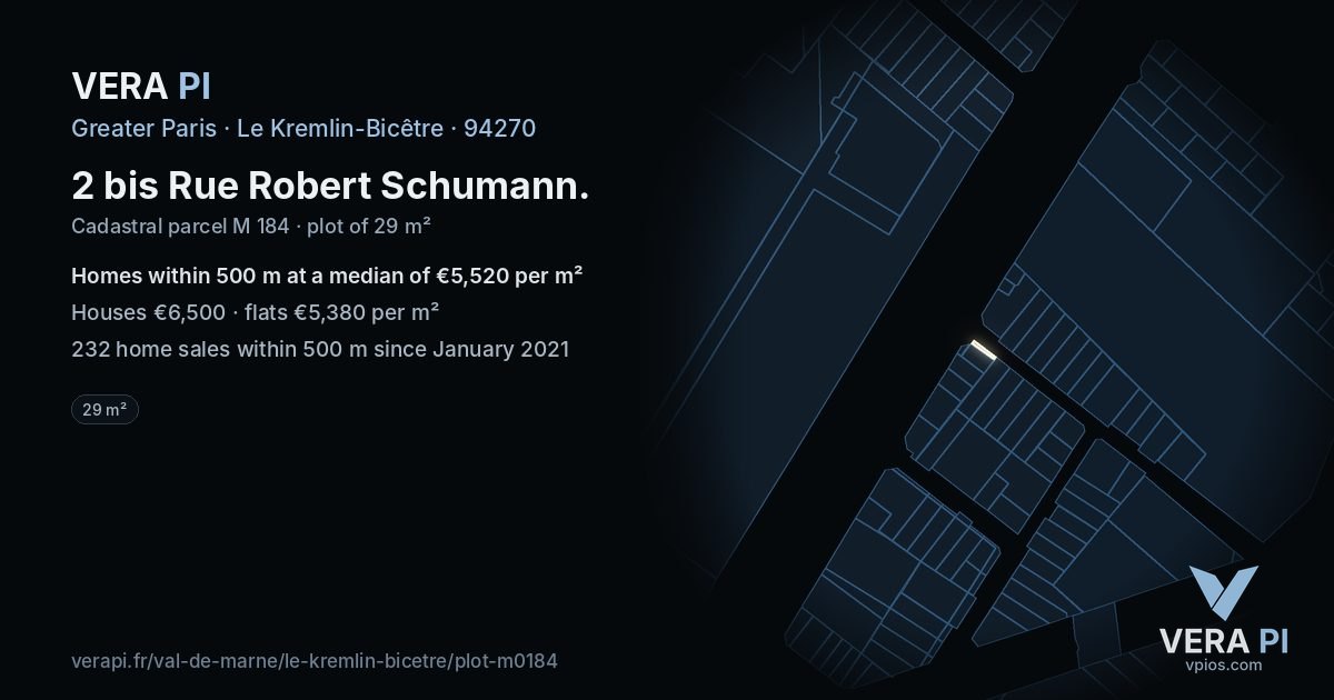 2 bis Rue Robert Schumann, Le Kremlin-Bicêtre at night – the plot lit, the parcels around coloured by the prices near them
