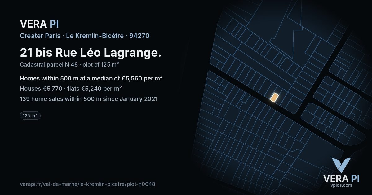 21 bis Rue Léo Lagrange, Le Kremlin-Bicêtre at night – the plot lit, the parcels around coloured by the prices near them
