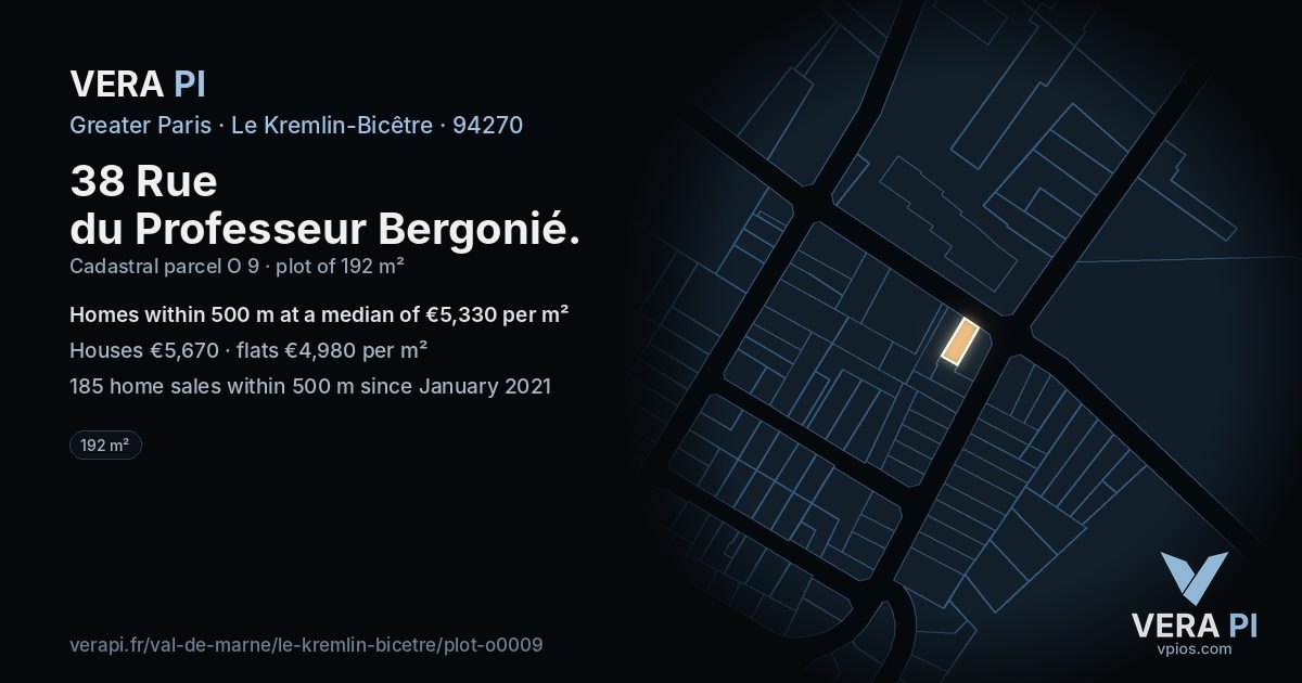 38 Rue du Professeur Bergonié, Le Kremlin-Bicêtre at night – the plot lit, the parcels around coloured by the prices near them