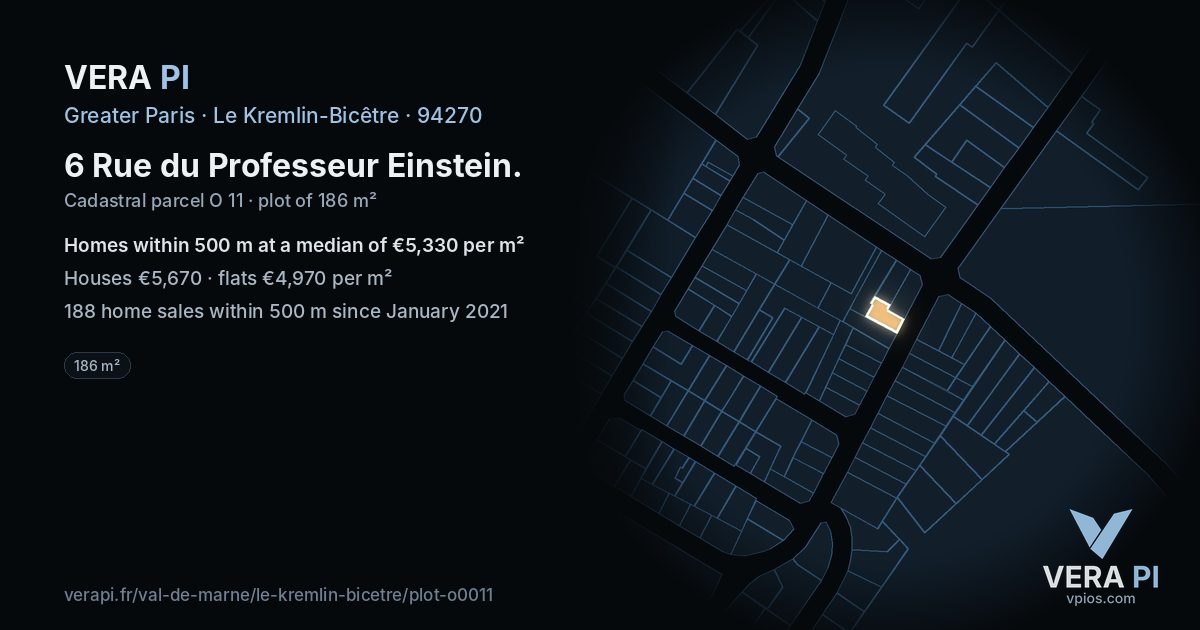 6 Rue du Professeur Einstein, Le Kremlin-Bicêtre at night – the plot lit, the parcels around coloured by the prices near them